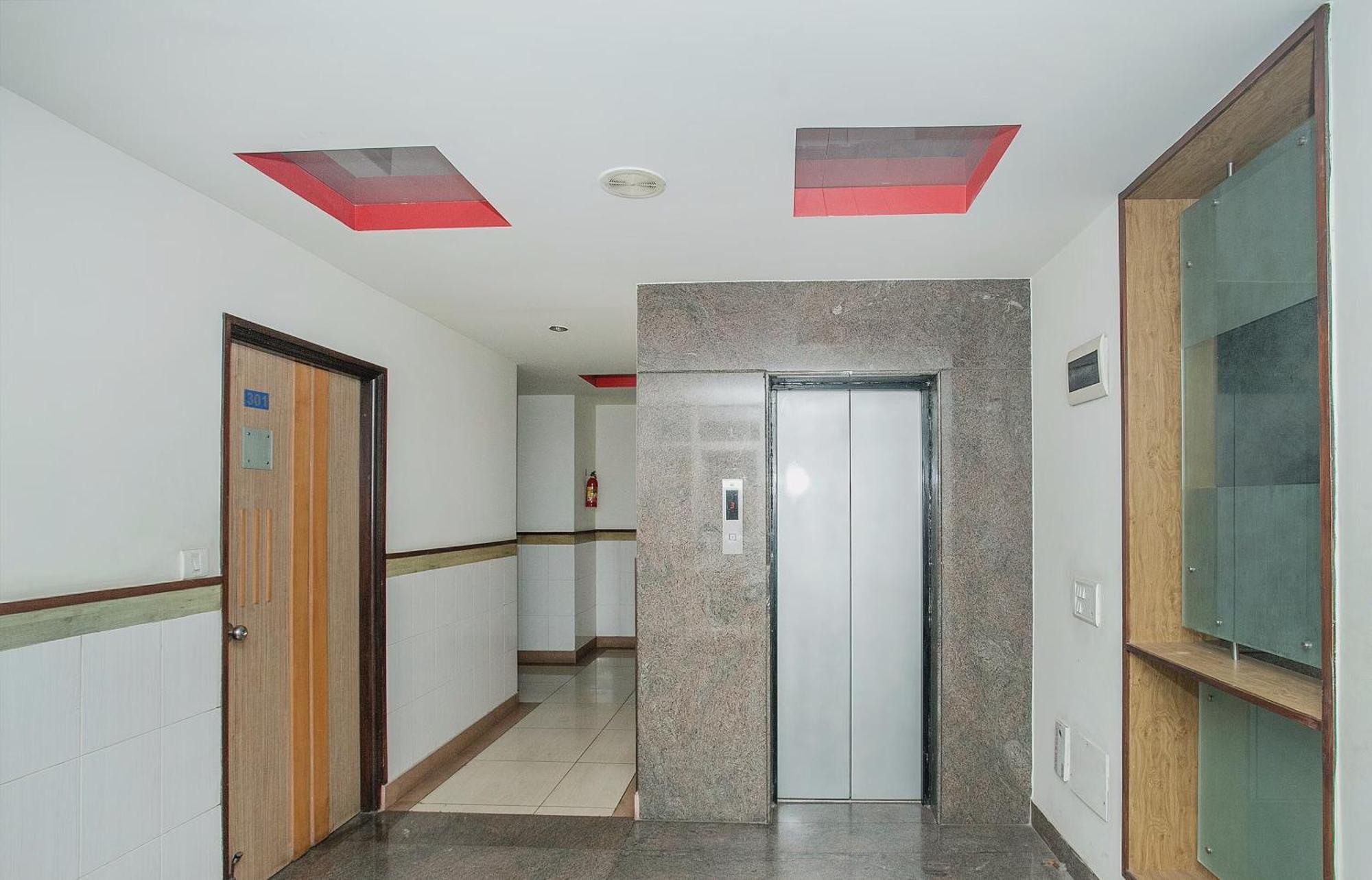 Hotel O Abhimaani Comforts Bangalore Esterno foto