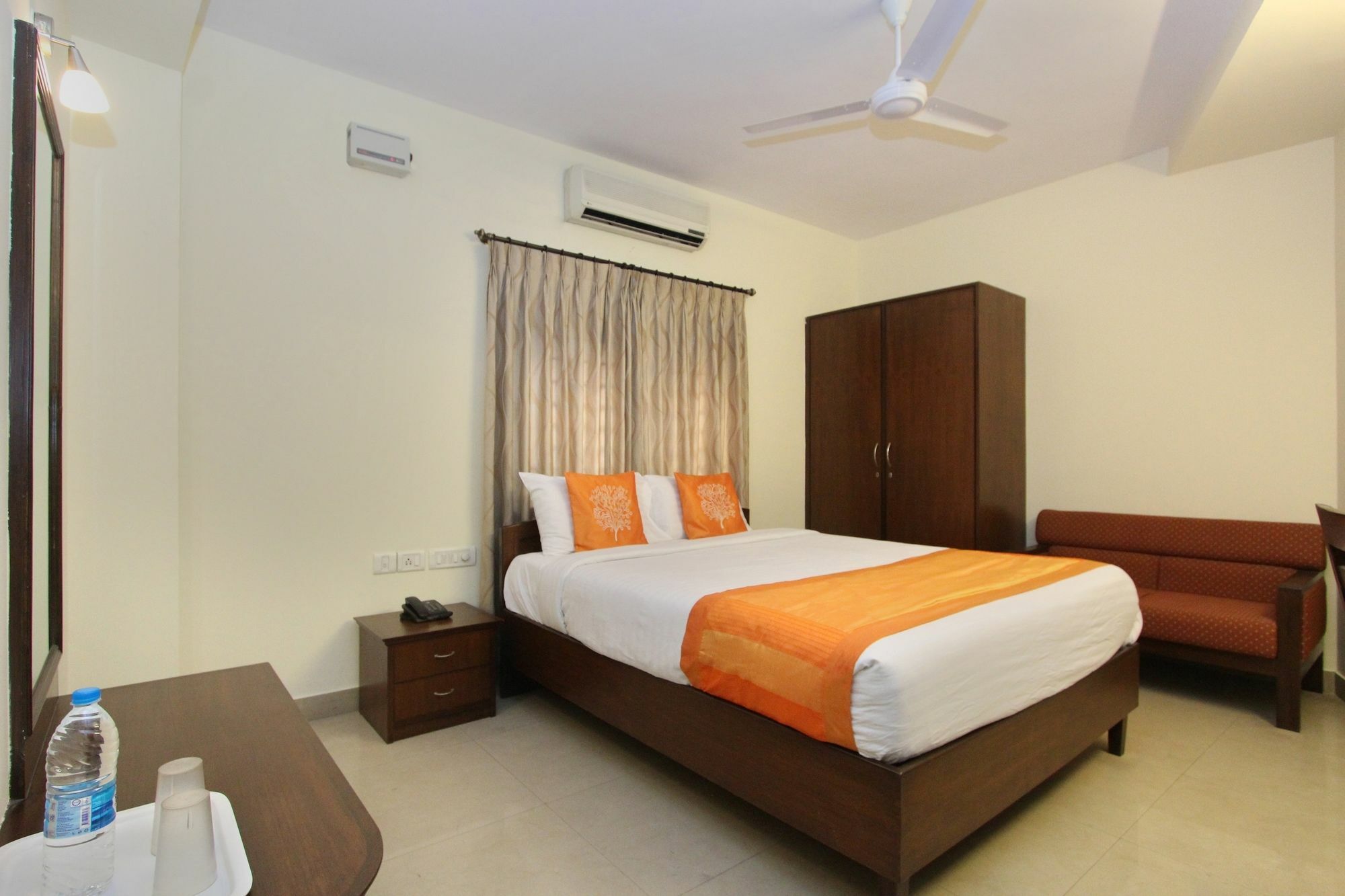 Hotel O Abhimaani Comforts Bangalore Esterno foto